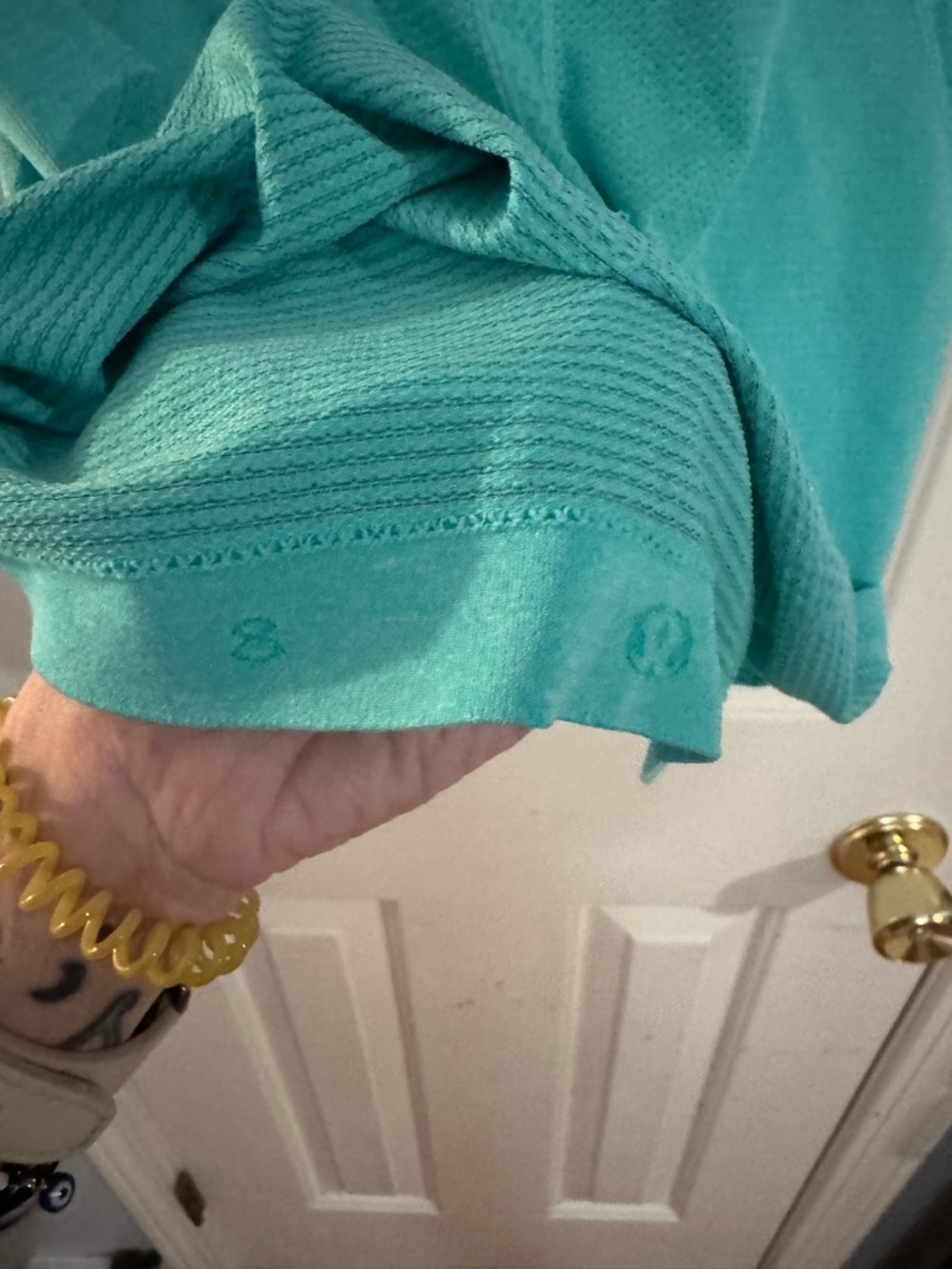 lululemon athletica Short-Sleeve Performance Tee in Aqua Teal - Picture 3 of 3